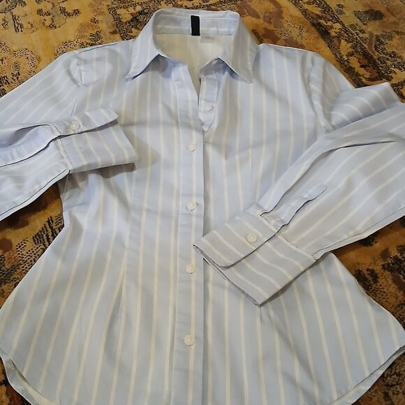 DIVIDED Ice Blue Button LS Shirt XS - EUC - Picture 8 of 8